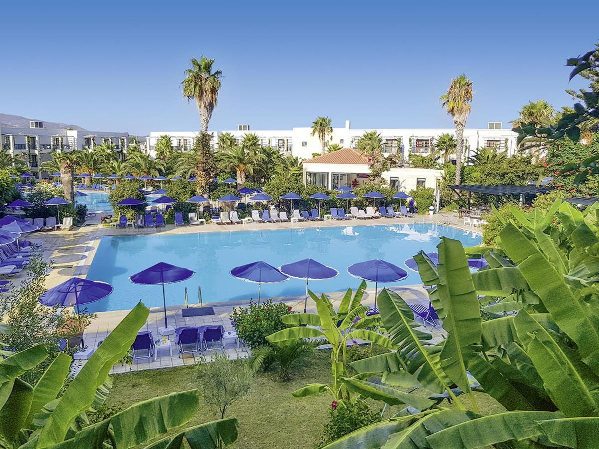 Tigaki Beach Hotel Exterior photo